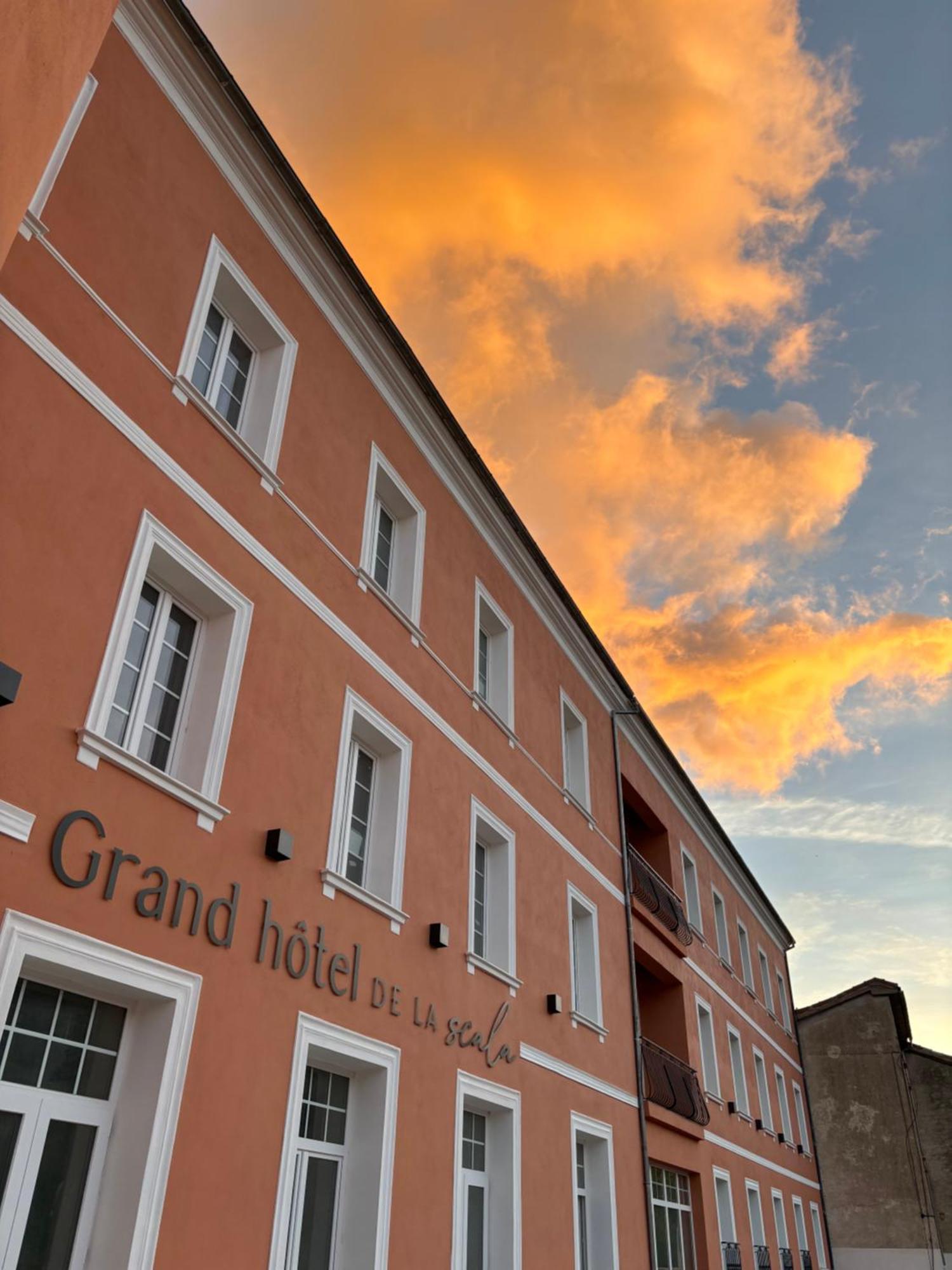 Grand Hotel De La Scala 칼라쿠시아 외부 사진